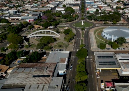 COMDEMA define plano de renovação da arborização urbana de Nova Andradina