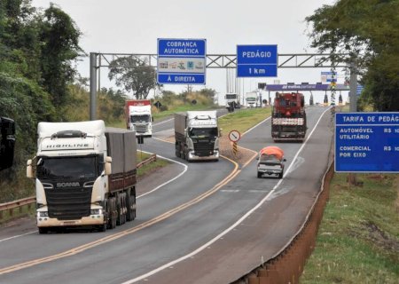 Motoristas vão pagar de R$ 107 a R$ 856 para percorrer a BR-163 após tarifaço