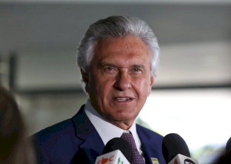 Caiado diz que ‘filhos de Bolsonaro’ ajudaram Lula a voltar ao poder e que seguem auxiliando com ‘picuinhas’