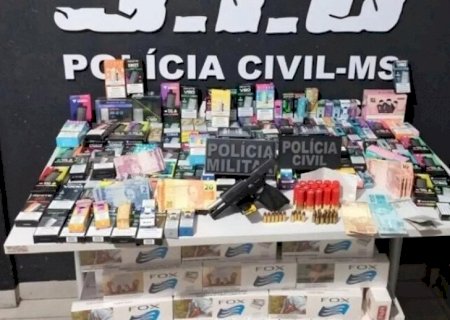 Homem é preso com pistola, munições, mais de 200 vapes e R$ 6,4 mil em MS